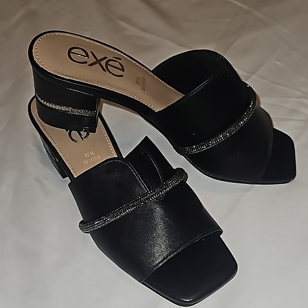 SANDAL - Picture 2 of 6